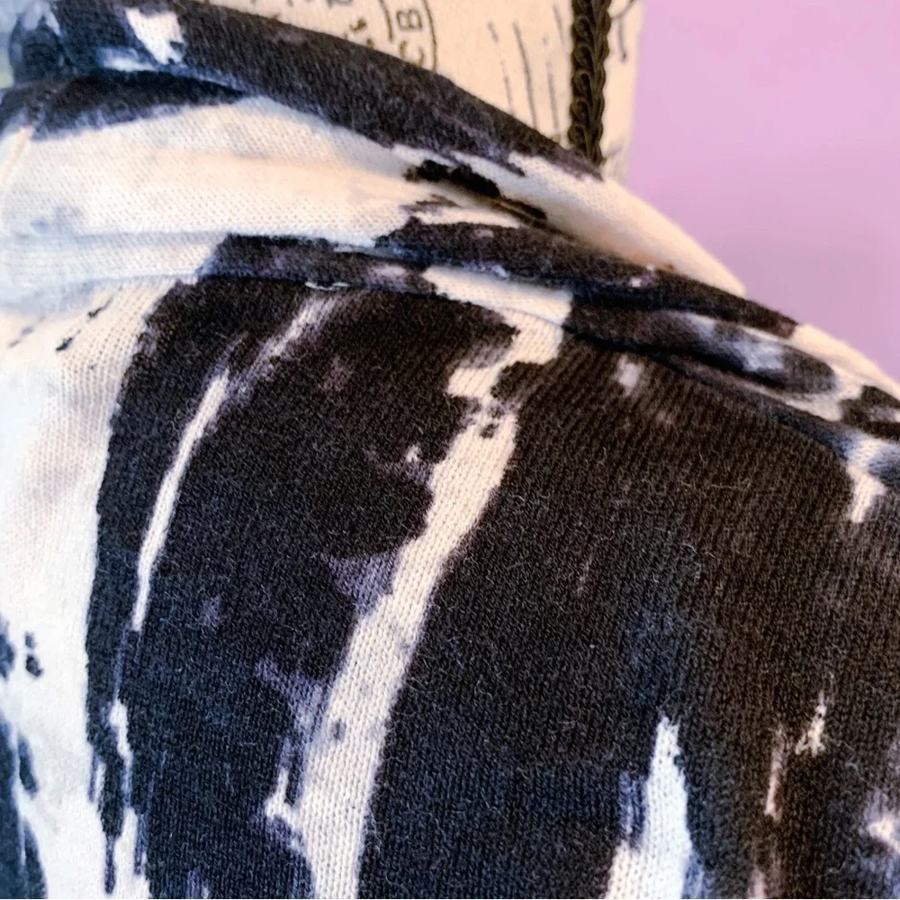 Nic+Zoe Castaway Open Front Cardigan Sweater Duster Abstract Black White XS